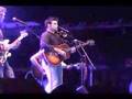 Kissing-Rain-Roch-Vo