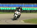 Suzuki GSR 750 : La pub qui décoiffe !