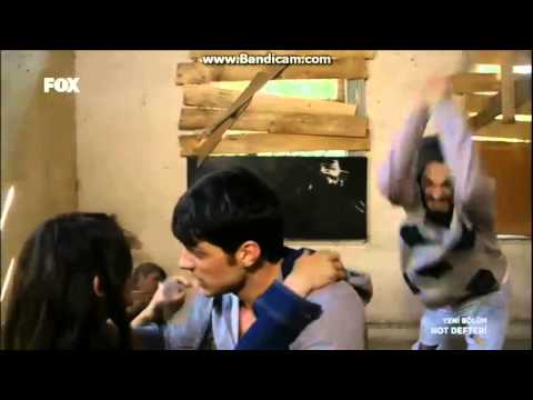 Egemen - Ufuk ve Egemen'in Sırt Sırta Verdiği An. Yorumlarınızı Bekliyoruz...