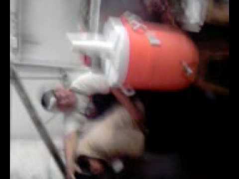 xxx TABASCO xxx - pzz esto es lo q hacen estas takeraas cuandoo se van los clientes jajaja dandose un relax XD jaja pzz son los takeroos de los UNICOS EN VILLAHERMOSA(la taque...