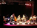 gennaio 2008 - teatro mediterraneo(napoli). napoli jazz winter
uomini in frac - omaggio a domenico modugno

peppe servillo: voce
javier girotto: sax, clarinetto
fabrizio bosso: tromba
fausto mesolella: chitarra
mimmo epifani: voce, mandola, mandolino
danilo rea: pianoforte
furio di castri: contrabbasso
roberto gatto: batteria
mim� ciaramella: voce, percussioni