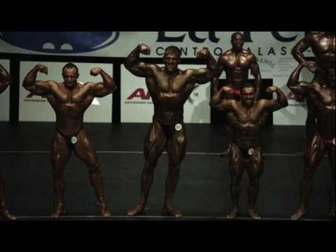 BeoFilm - Who is Kim Kold? The Danish film director behind Dennis, Mads Mathiessen and a small production crew, followed Kim Kold in a Spanish bodybuilding competition...
