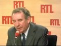 fran�ois bayrou a jug� un peu tragique l'intervention d'eric woerth la veille sur tf1 pour se d�fendre dans l'affaire bettencourt, estimant qu'il ya urgence pour nicolas sarkozy � s'exprimer