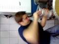 Loic en cuisine (sortie de classe 08)
