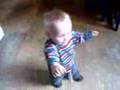 videos de stefek stawia pierwsze kroki