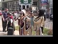 Indios en la plaza 25 de mayo de Catamarca, Argentina