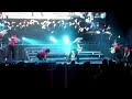 avril lavignes back up dancers half show