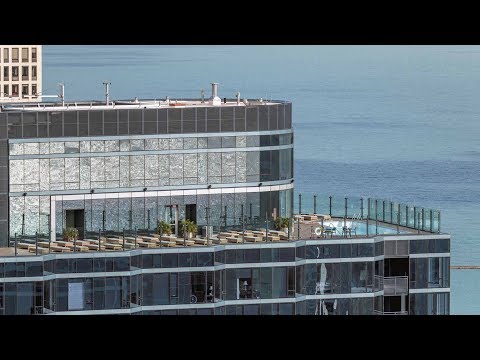 A high-floor 3-bedroom, 3-bath at Streeterville’s new Moment apartments A high-floor 3-bedroom, 3-bath at Streeterville’s new Moment apartments