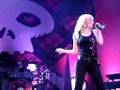 Avril Lavign 'LIVE' IN Singapore Video WATCH HIGH QUALITY