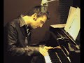 cesare cremonini canzone al piano