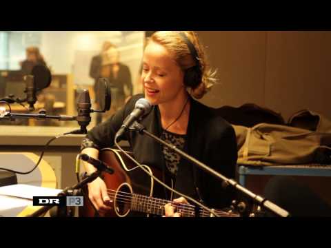 Tina Dickow - Umbrella (Rihanna cover) LIVE @ Danmarks Indsamling på P3