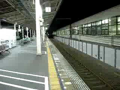 EF66-100牽引コンテナ貨物列車