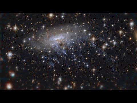 Hubble captures incredible image of galaxy being ripped apart