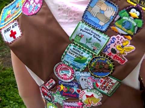 how to fasten brownie sash