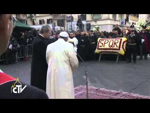 US - Following a tradition laid out by his predecessors, Pope Francis celebrated the Feast of the Immaculate Conception by travelling to Piazza di Spagna where he...
