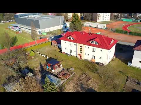 Video Byt 3+1 s podkrovním bytem 1+kk, garáží,sklepem a zahradou