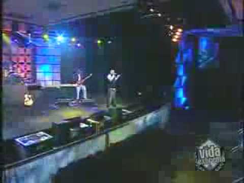 Ella quiere que la Miren - Funky - En Concierto