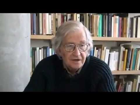 SOCIALISME - Une caractéristique des termes du discours politique, c'est qu'ils sont généralement à double sens. L'un est le sens que l'on trouve au dictionnaire, et l'au...