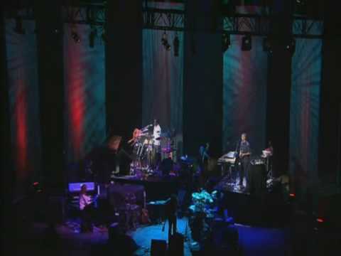 Richard Bona sings "YOU" - Pat Metheny Group "Speaking of Now Live"