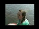 Young girls gaan bootje varen Young girls gaan bootje varen