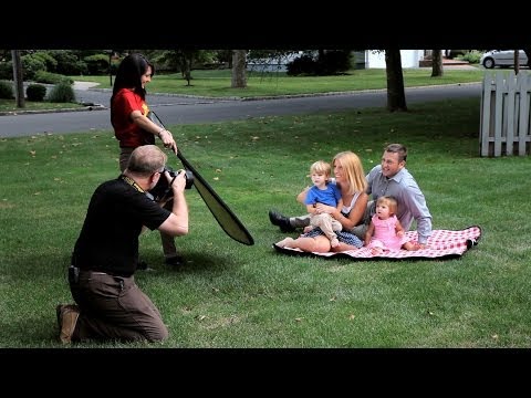 How to Shoot Family Portraits Outdoors | Portrait Photography