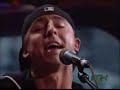 empty apartment - YELLOWCARD