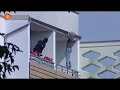 Polizei / SEK rettet Person im Hochhaus