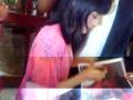 Julieta Venegas llegando al Listin Diario