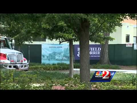 gas - Fore the second time in one week, Rollins College is evacuated because of a gas leak.