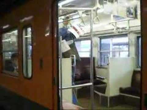 快速　園部行き　車内の広告交換