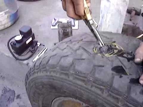 how to repair puncture of a tubeless tyre
