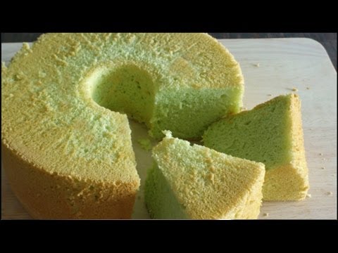 Chiffon - Recipe: http://kitchentigress.blogspot.sg/2011/03/pandan-chiffon-cake.html Tips: http://kitchentigress.blogspot.sg/2012/05/pandan-chiffon-cake-step-by-step-v...