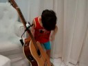 Bruninho cantando