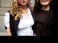 DOS MUJERES EN AL CIUDAD