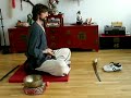 In diesem Video-Clip 3 Varianten von Schwert-Mudras (Handgriffe zur Unterstützung von Meditation und Konzentration) im Übungsverfahren der Schwertkampfkunst der Ch'an Shaolim-Si Tao (CSST). Die Aufnahme, war der erste Versuch, da machte der Akku schlapp. Sie entstand im August 2006 im neuen Dojo des Tao-Chi, Grabenstraße 180, Duisburg-Neudorf. Die Atemschule auf den Ton Hi ( shin, Wirkungskreis des Elementes/Wandlungsphase Metall: Haut, Bindegewebe Lungen-Yin, Dickdarm-Yang ) ist charakteristisch für die Ausführungen unserer Übungen in der Schwertkampf-Schule des CSST.Mehr Infos zu unserem Tun auf unseren Web-Seiten  tao-chi.info unter Ch'an da unter Schwert 01.Viel Spaß dabei und ...Danke für Euer Interesse,der Horst