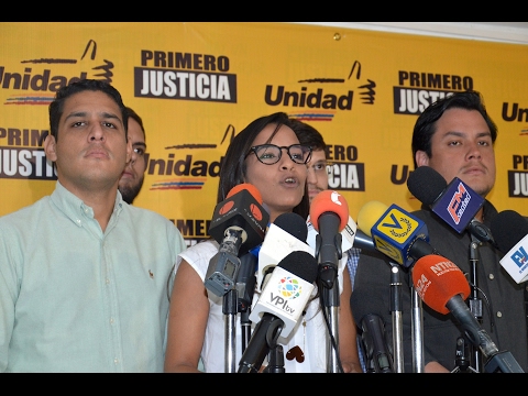 Marialbert Barrios: El Gobierno es el culpable  de la  emigración de los  jóvenes del país