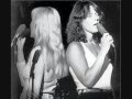 Agnetha and Anni-Frid      N�r Det Lider Mot Jul