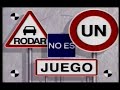 Cómo sujetar a los niños en el coche?
