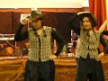 Adorando ao Senhor, dancando em estilo country....