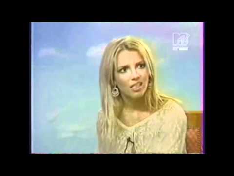 Britney Spears tentando falar