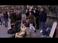 Identificaciones y detención durante los preparativos de la cabalgata del 28 de Diciembre, y momento de la carga policial en la Puerta de Alcalá.