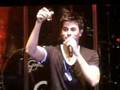 12-07-07 ENRIQUE IGLESIAS WITH FANS STARTING  3 MIL ANOS