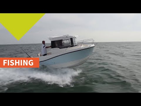 Quicksilver 555-PILOTHOUSE video