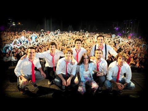 agapornis - TW @JURA_DJs AGAPORNIS Download http://www.2shared.com/audio/m6RjtCCe/AGAPORNIS_Nuevo_Mix_2012.html Todo Está En Vos Dónde Están Corazón Corre Tratar De Esta...