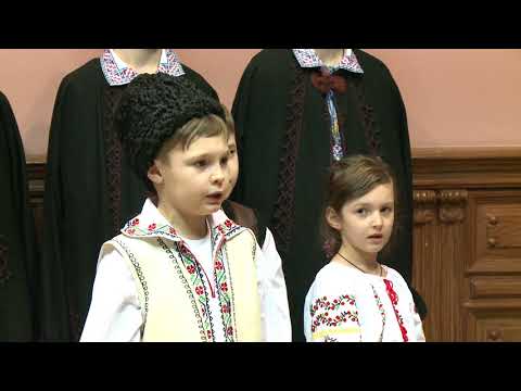 В гостях у Игоря Додона в Президентуре стала группа колядующих