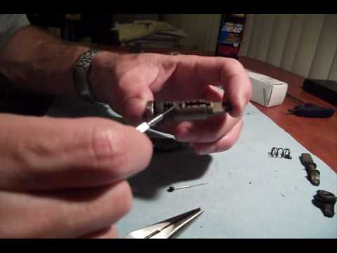 how to remove door lock golf v