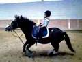 MONICA  HACIENDO VOLTEO
