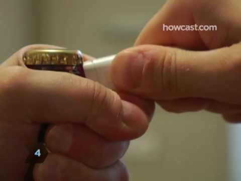 how to open bottle with lighter