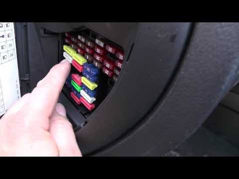 how to install ac fuses