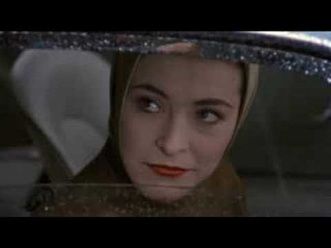 Amanda Donohoe